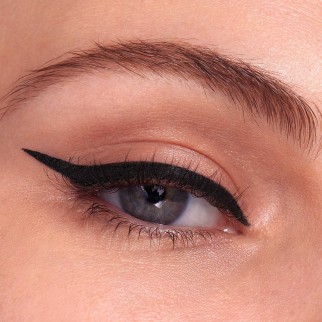 Maybelline New York Hyper Easy Eyeliner in Penna Colore 801 Matte