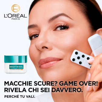 Bright Reveal Crema Viso Idratante Anti-Macchie SPF 50 L'Oréal Paris