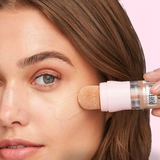 Instant Age Perfector Glow 4in1 1.5 Light Medium Maybelline New York